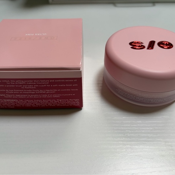 ONE/SIZE Ultra Pink Setting Powder - Picture 3 of 4